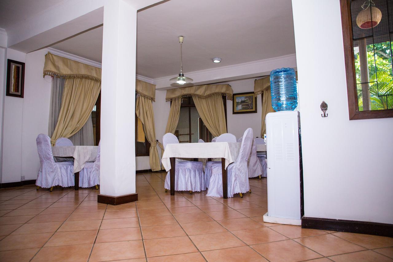 Saadani Tourist Center - Hostel ดาร์เอสซาลาม ภายนอก รูปภาพ