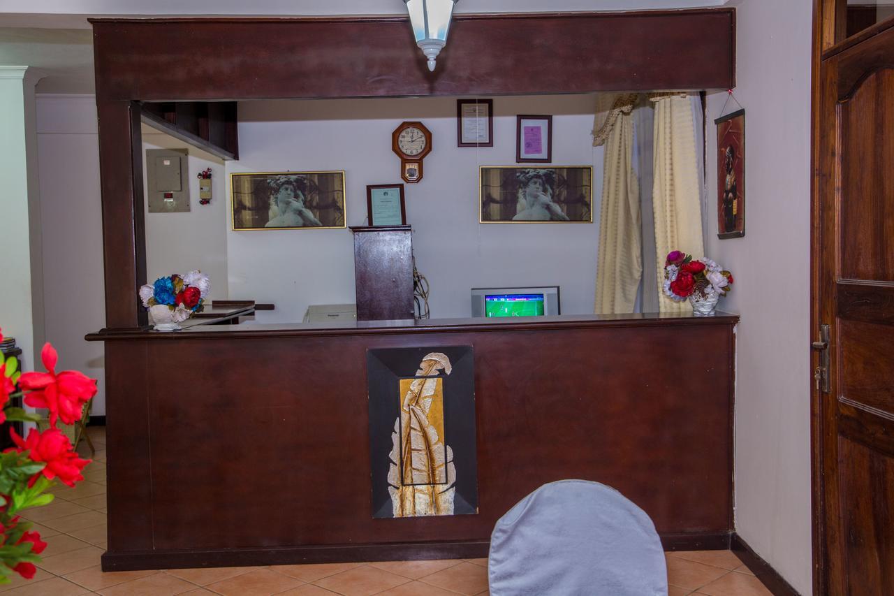 Saadani Tourist Center - Hostel ดาร์เอสซาลาม ภายนอก รูปภาพ
